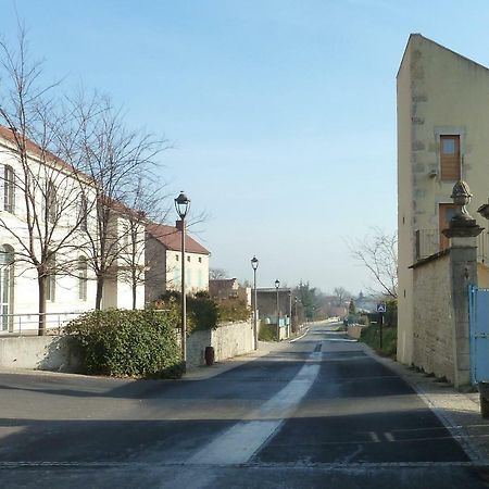 Bed and Breakfast Le Vieux Velo Chaptuzat Exterior foto